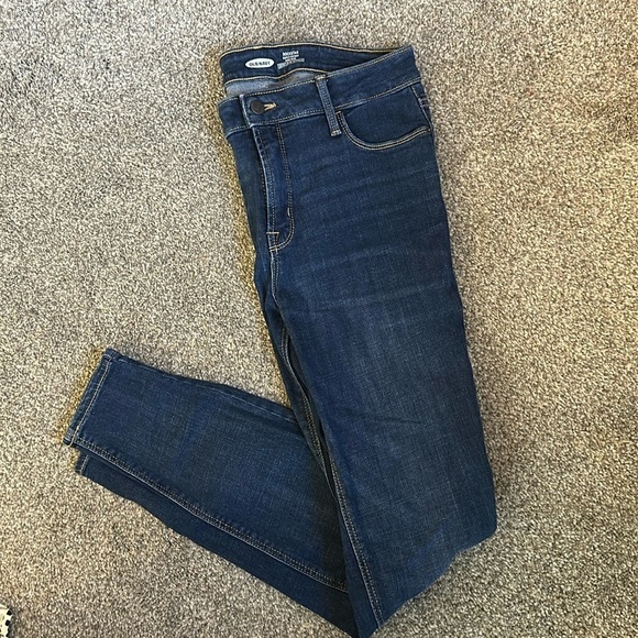 Old Navy Jeans - Picture 1 of 3